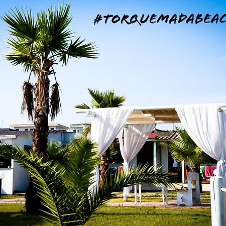 Torquemada Beach Club Margherita Di Savoia Bagian luar foto